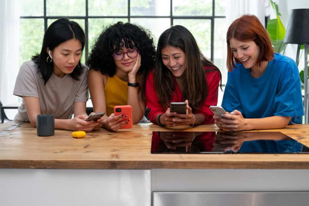 Empowering Frontline Employees with Mobile Learning Solutions