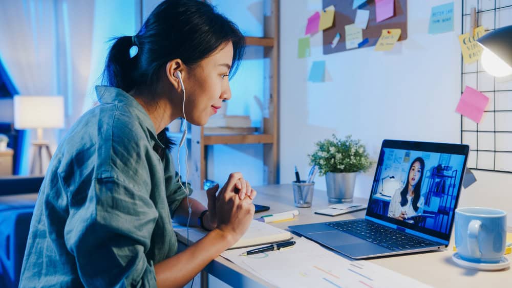 Hybrid Learning Models: Combining Social, Mobile & Collaborative L&D