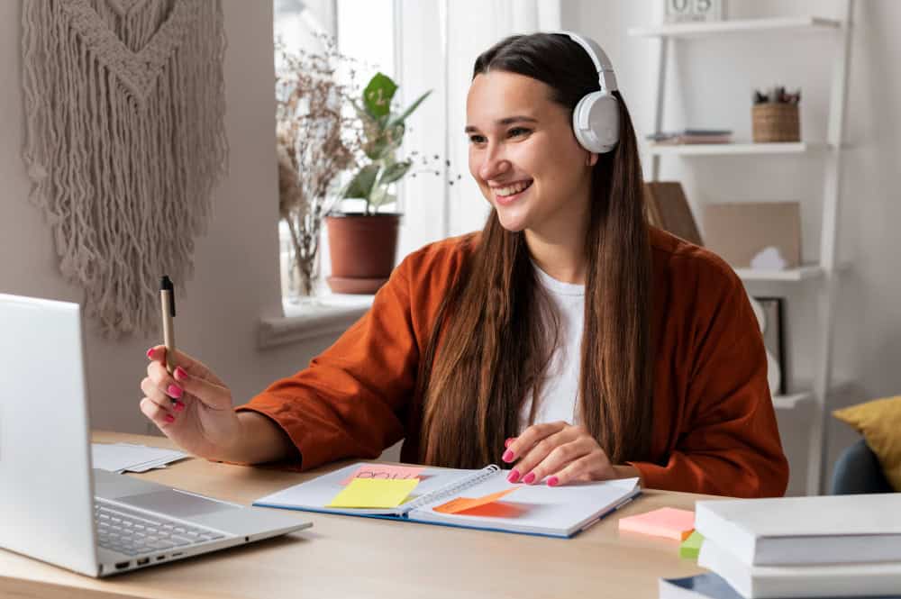 Boosting Productivity with On-the-Go Learning Modules